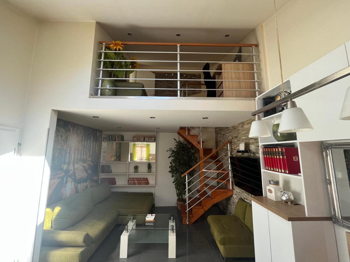 Appartement Hiza à Pula Extérieur photo